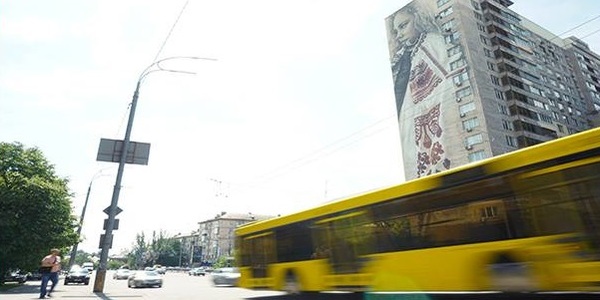 Форсаж по-київськи: як водії столичних тролейбусів здають екзамени