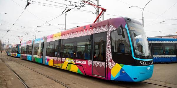 На Солом’янці зупинились швидкісні трамваї та низка тролейбусів