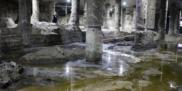 Верховна Рада вирішила зберегти археологічну спадщину Поштової площі  