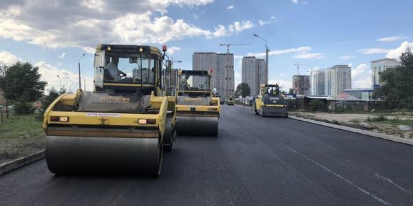 Дороги Києва ремонтують цілодобово
