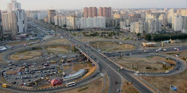 Увага водіям: сьогодні оминайте транспортну розв’язку на Позняках