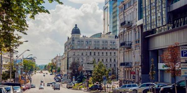 У Києві заборонили паркуватися у центрі 24, 27, 28 липня