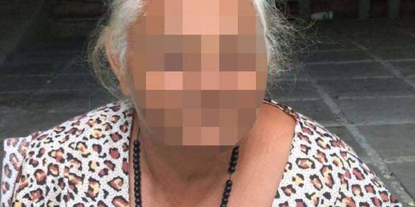 Бабуся-ворожка обікрала іншу бабусю у центрі Києва