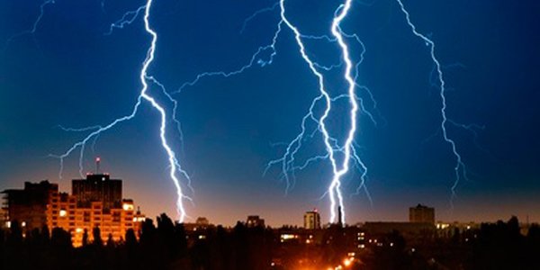 Всім приготуватись: сьогодні у Києві знову грози