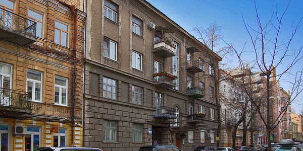 Центральну вулицю Києва ремонтуватимуть ще 2 тижні