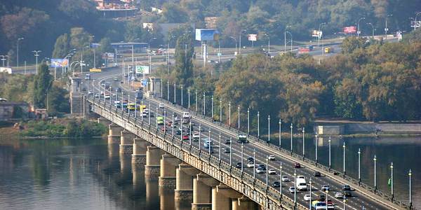 Чекай заторів: коли на мосту Патона обмежать рух