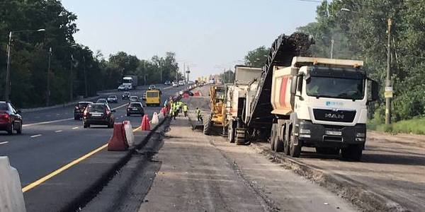 Рух на розв’язці на проспекті Палладіна ускладнено