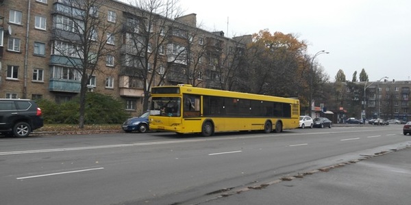 Бійка зі стріляниною на Туполєва: реконструкцію вулиці зупинили власники гаражів