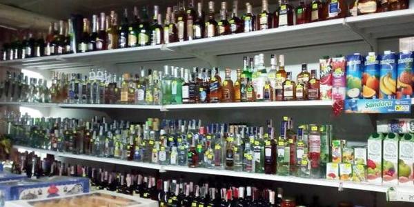 Біля школи на Харківському масиві видаляють алкогольний пункт