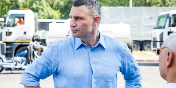 Ремонт на вулиці Заболотного завершать до зими, велодоріжки й нові зупинки - в травні