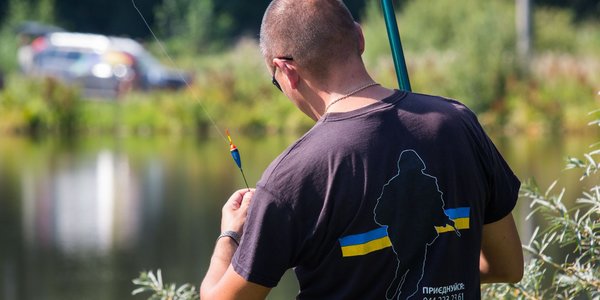 Під Києвом учасники бойових дій ловили рибу на чемпіонаті