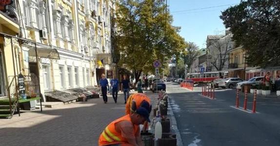 На Подолі поремонтували дороги й обіцяють, що потопів не буде
