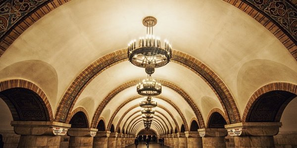 У київському метро показали таємний напис на Золотих воротах