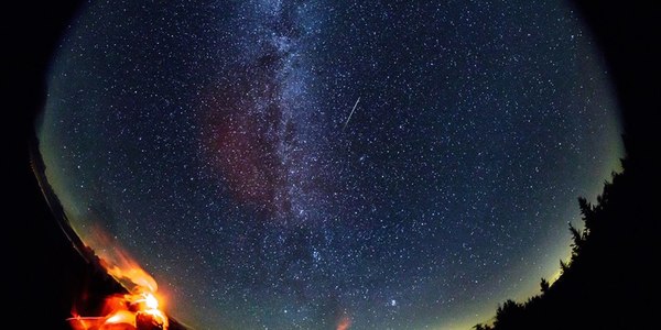Цієї ночі небо запалив зорепад Персеїд