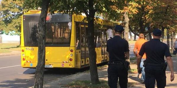 У київських маршрутках температура сягає 35 градусів й відсутні аптечки