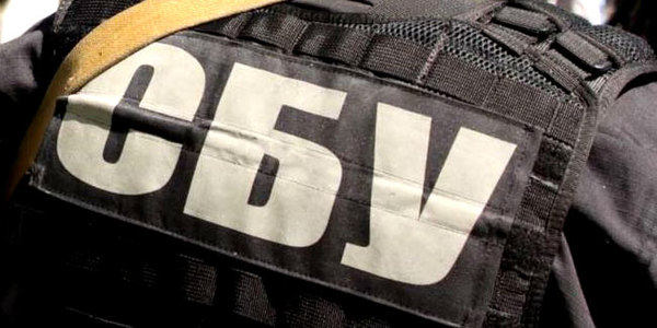 На академії СБУ малюють патріотичний мурал