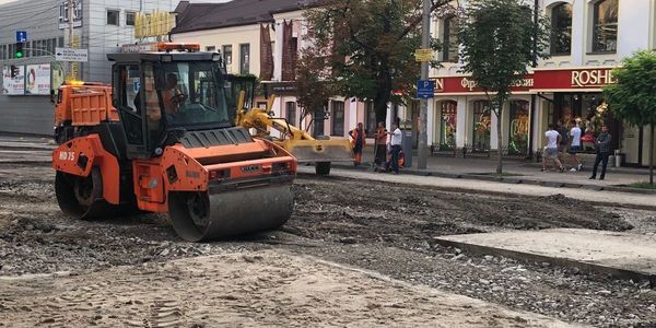 Сьогодні відкриють рух по вулиці Антоновича, яку розмило