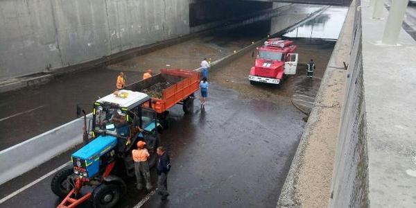 КМДА обраховує суму збитків від стихії за тиждень