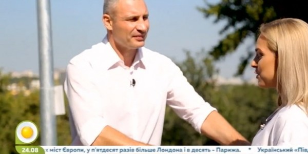 Кличко провів телеекскурсію оновленими маршрутами столиці