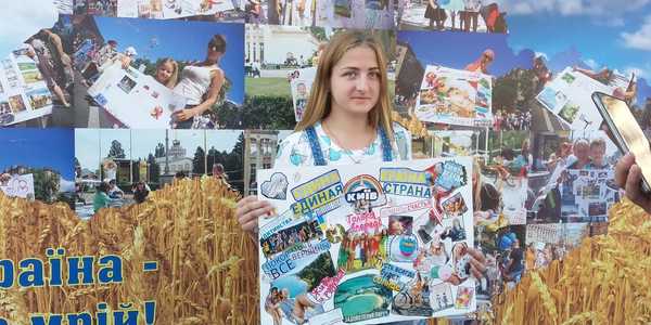 Кияни на Хрещатику витинали свою «Карту мрії»