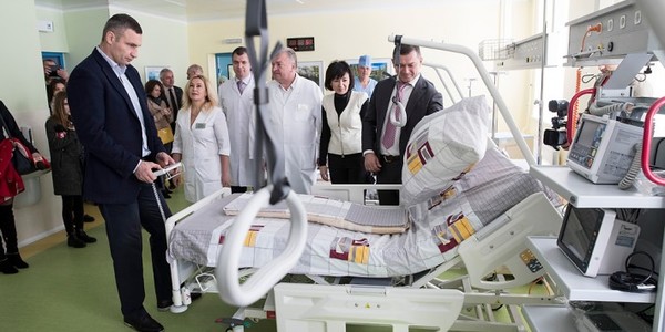 Як відремонтували відділення у Київській міській клінічній лікарні №1 перевірив Кличко