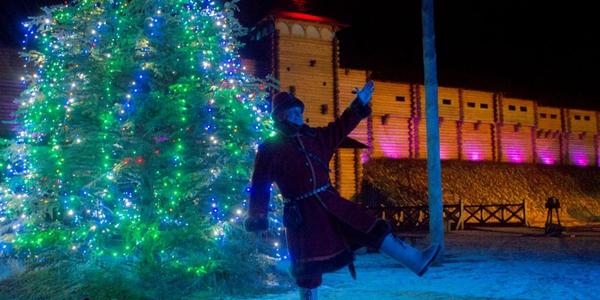 Киян запрошують зустріти Новорічну ніч у «Парку Київська Русь»