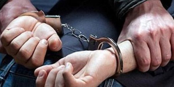 У Києві зловмисник пограбував двох чоловіків