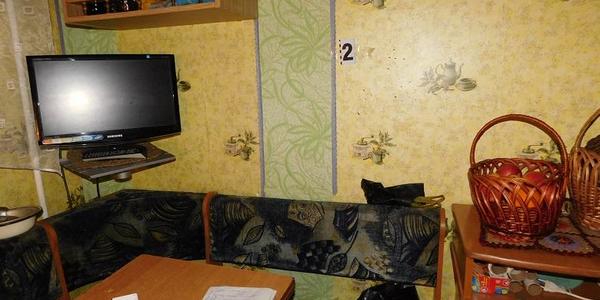 Чоловік напідпитку завітав до родичів з пістолетом