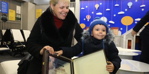 100-тисячного пасажира Kyiv Boryspil Express привітали залізничники