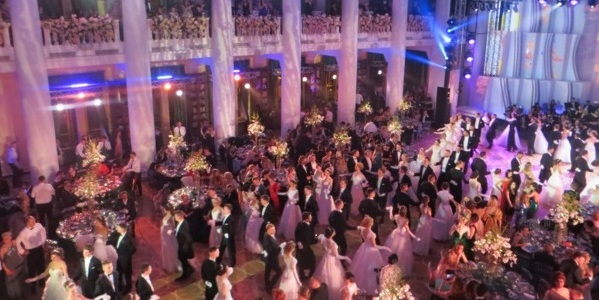 200 дебютантів танцюватимуть на Віденському балу в Києві