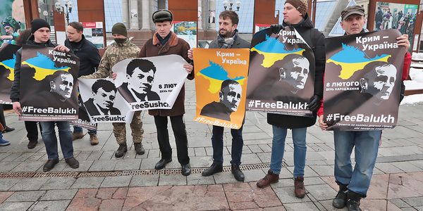 На Майдані відбулась акція до дня народження полонених Сущенка та Балуха