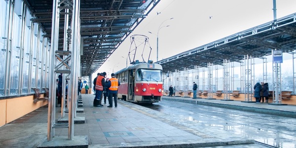 У Києві оновлюють Борщагівку: станцію трамваю, освітлення й шляхопровід