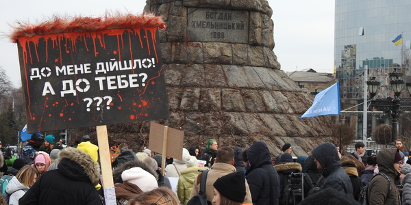 «Твоя шуба кричала перед смертю»: у центрі Києва пройшла акція проти хутра