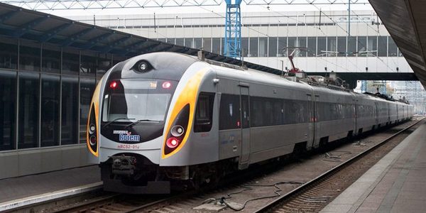 Телефони, парасолі та одяг: як повернути загублені в поїздах речі