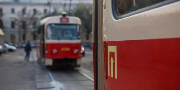 На вихідних закриється рух трамваїв до Контрактової площі