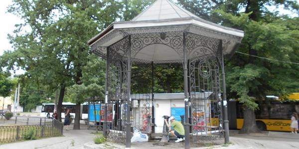 Скільки бюветів у Києві і хто гарантує якість їх води