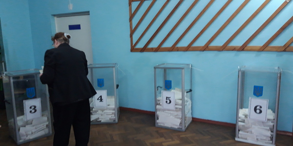 Більше половини:  явка виборців на дільницях Святошинського району