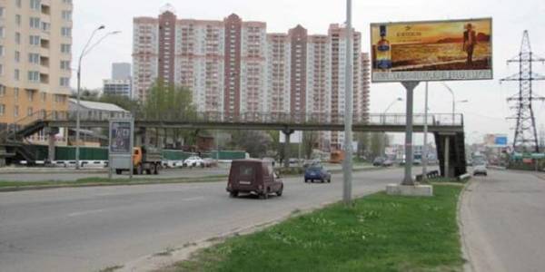 На пішохідному мосту обмежать рух на 2 місяці