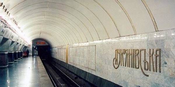Між «Золотими воротами» та «Лук'янівською» ремонтують тунель метро
