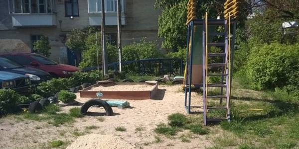 Мешканці Подолу можуть перевірити, чи провели ремонти у їх будинках: список адрес