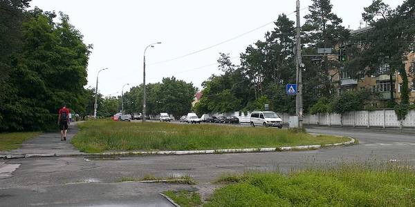 На Дарниці через ремонт доріг частково обмежать рух