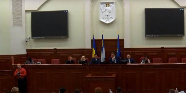 Кличко закликав депутатів не піддаватися виборчому психозу