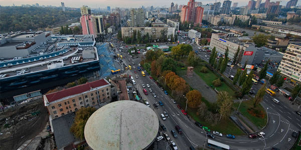 На Либідській площі та восьми вулицях до листопада знімуть тротуари