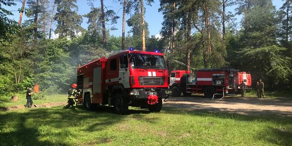Святошино до гасіння пожеж готове: встановлено вежі та відеокамери
