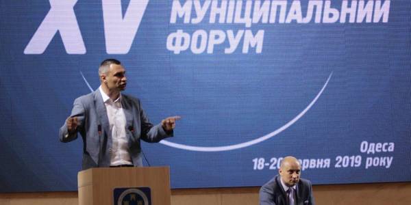 Кличко: Не можна допустити згортання реформи місцевого самоврядування