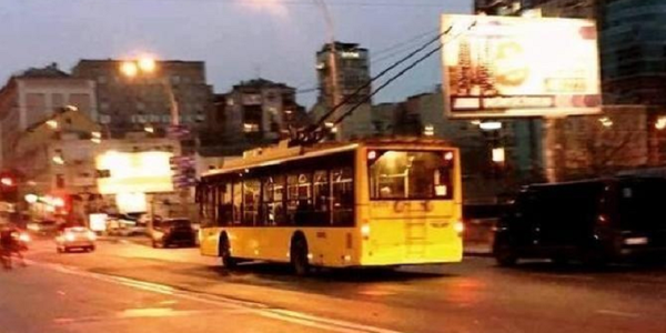 Сьогодні вночі тролейбус з аеропорту «Київ» поїде іншим маршрутом