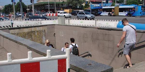 Підземний перехід на Шулявці звільнили від торговців