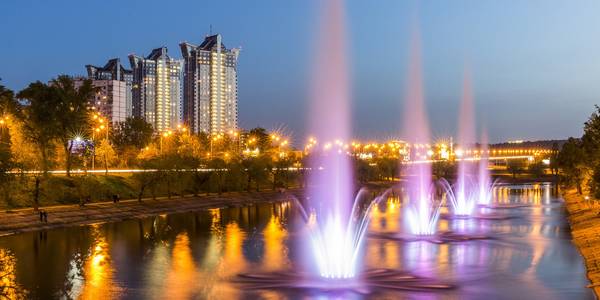 На Русанівці аварійне відключення фонтанів: коли запустять у роботу