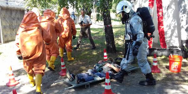 Рятувальники провели навчання на водопровідній станції: чи є загроза для киян
