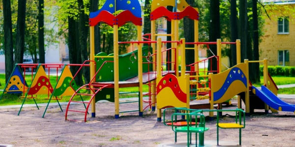 Усі дитячі майданчики стануть безпечними та інклюзивними
